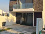 Hermoso Proyecto en Las Grullas Residencial en renta
