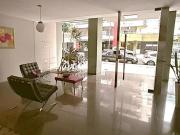 HERMOSO SEMIPISO DE 4 AMB. CON BALCON PRIVADO, PATIO,...