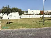 Hermoso terreno en el Coto Alcazar Poniente, a 8 minutos...