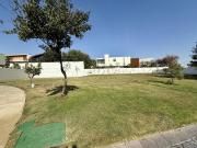 Hermoso terreno en el Coto Alcazar Poniente, a 8 minutos...