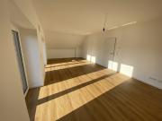 Reserviert ! Herrliche Dachgeschosswohnung mit Fahrstuhl...