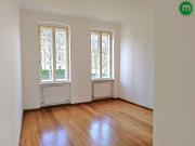 Herrliche Altbau Wohnung: 4,5 Zimmer mit Loggia und...
