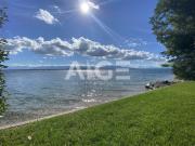 Herrliche Villa am Wasser mit privatem Anlegesteg