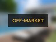 Herrliche Villa in einer grünen Umgebung in einem Park