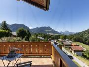 HERRLICHES 5,5 ZIMMER CHALET MIT AUSSERGEWÖHNLICHER LAGE HERRLICHES 5,5 ZIMMER CHALET MIT AUSSERGEWÖHNLICHER LAGE