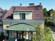 Herrschaftliche Villenetage mit 650 m² Eigengarten und... Herrschaftliche Villenetage mit 650 m² Eigengarten und...