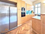 HERRSCHAFTLICHES WOHNEN: 180 m² ALTBAU JUWEL mit 6 ZIMMERN