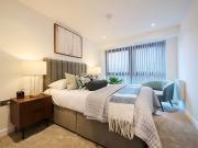 Herschel Street, Slough SL1, 2 bed flat to rent, £1,730...