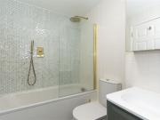 Hertford Court, 45 Falcon Road SW11, 2 bed flat to rent,...