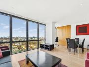 Hertsmere Road, London E14, 2 bed flat to rent, £3,250...