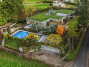 Hervorragende einstöckige Villa mit 3 Wohnungen in Montreux