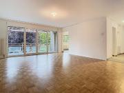 HERVORRAGENDE WOHNUNG KOMPLETT RENOVIERT