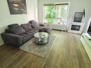 HERZ DER LÖWENSTADT: MODERNE ALTBAU WOHNUNG