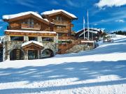 HERZ DES WALLIS – AUSSERGEWÖHNLICHER KOMPLEX: PRIVATE...