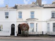 Hewlett Road, Cheltenham GL52, 2 bed flat to rent,...