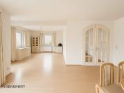 Einfamilienhaus in Traiskrichen: 4 Zimmer, Terrasse & Garage