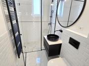 Hier rauscht kein Verkehr, nur die Blätter im Hof! TOP...