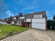 High Ash Avenue, Leeds LS17, 5 bed property to rent,...