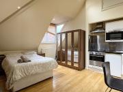 High Ceiling studio flat