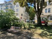 High celling flat right on the river in...