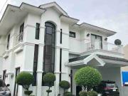 High End House and Lot for Sale in [ Mahogany Place 1...