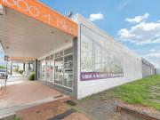HIGH EXPOSURE COMMERCIAL INVESTMENT OPPORTUNITY