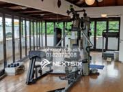 High Floor with beautiful view!