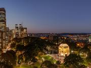 High Level North Facing Direct Hyde Park View & Water...