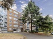 High Mount, London NW4, 2 bed flat to rent, £2,200 pcm |...