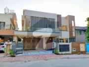 High Quality 1 Kanal 7 Bed Designer House