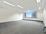 High Quality Office Space Near Town Hall Station For Lease