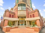 High rise apartment with Spectacular City View All...