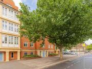High Road, London, 2 Bedroom Flat