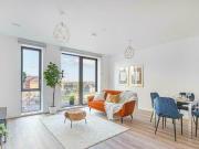 High Road, Wembley, 3 Bedroom Flat