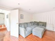 High Road, Whetstone, N20