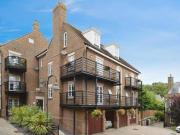 High Street, Alexander Mews, Billericay, 3 Bedroom Flat