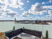 High Street, Cheltenham GL50, 2 bed flat to rent, £2,250...