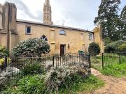 High Street Hadlow Castle, Tonbridge TN11, 3 bed end...