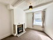 High Street, Luddenden, 2 Bedroom Apartment