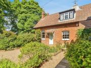 High Street, Overstrand, 2 Bedroom Semi detached