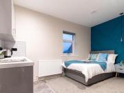 High Street, Peterborough, 6 Bedroom House