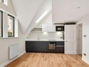 High Street, Sutton, 2 Bedroom Apartment