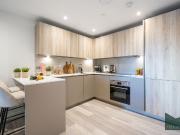 High Street, Waltham Cross EN8, 2 bed flat to rent,...