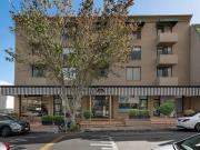 High Yield Studio in the Heart of the Village