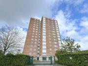 Highclere Avenue, Salford, 2 Bedroom Apartment