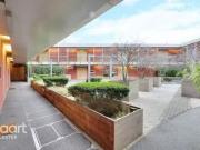 Highcross Lane, Leicester 1 bed apartment for sale £110,000