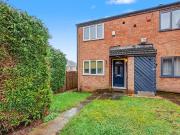 Highgate Close, Carlton, Nottingham NG4, 2 bed end...