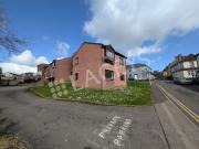 Highland Court, Eastland Road, Yeovil BA21, 1 bed flat...