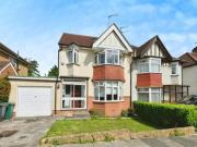 Highlands Road, Barnet, 4 Bedroom Semi detached