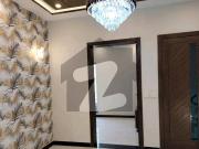 Highly Desirable 1 Kanal House Available In Bahria Town...
